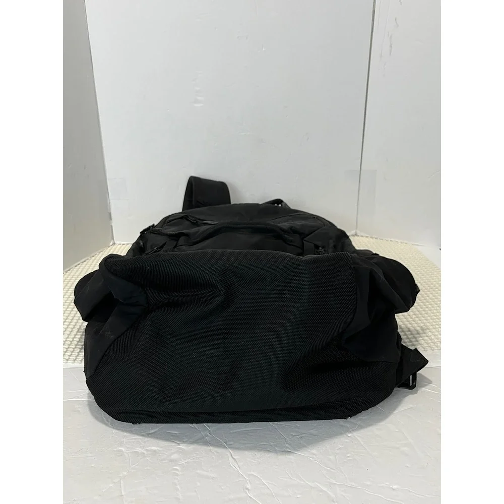 The North Face Surge Backpack Black FlexVent Laptop Travel Bag NF0A3ETV Flaws